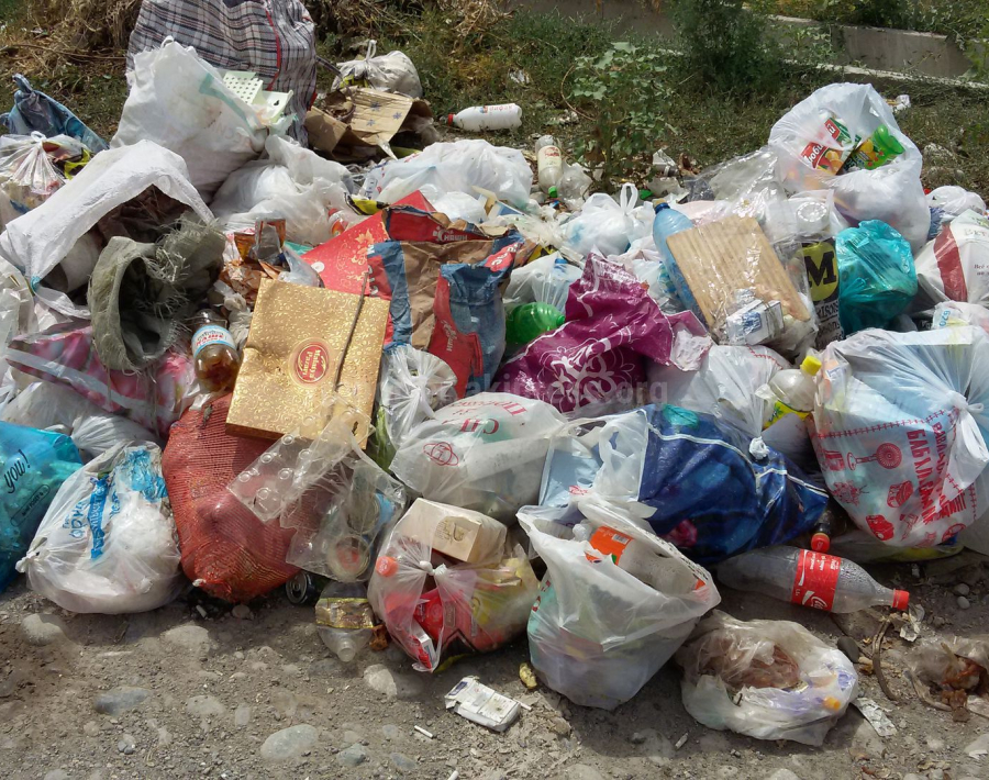 Большая куча мусора